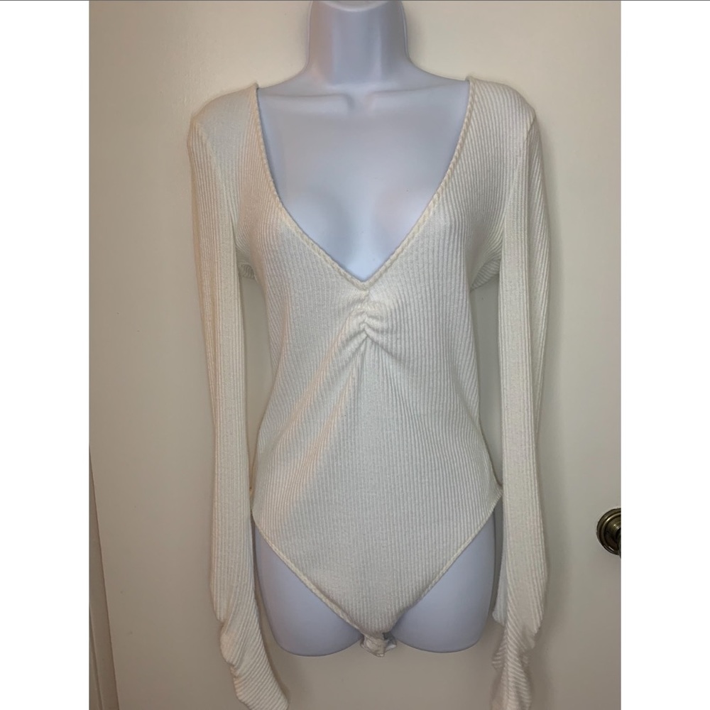Free People long sleeves stretch knit bodysuit (medium)